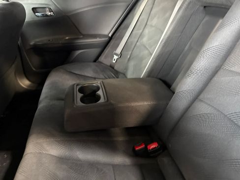 Used 2017 Honda Accord EX image 15