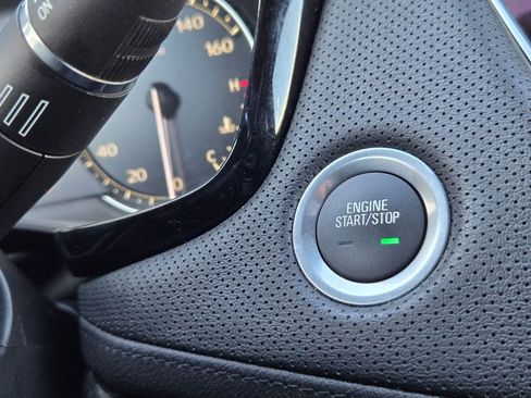 Certified 2025 Cadillac XT5 Premium Luxury image 23