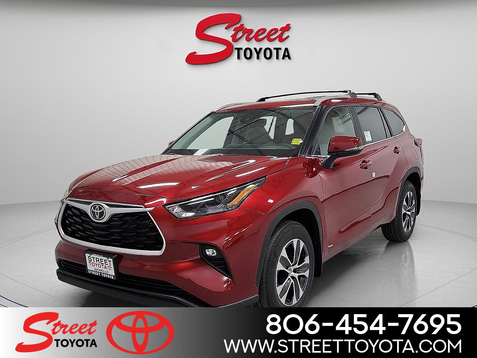 Certified 2026 Toyota Highlander XLE AWD/4WD image 1