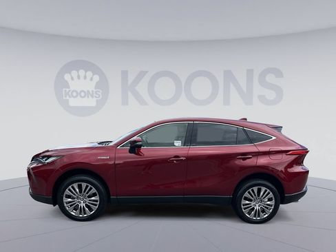 Used 2021 Toyota Venza Limited w/ Advanced Technology Package AWD/4WD image 2