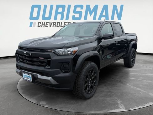 New 2026 Chevrolet Colorado Trail Boss AWD/4WD image 2