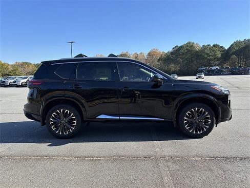 New 2026 Nissan Rogue Platinum image 8