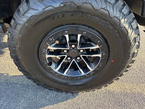 New 2025 Jeep Wrangler Unlimited Rubicon image 4