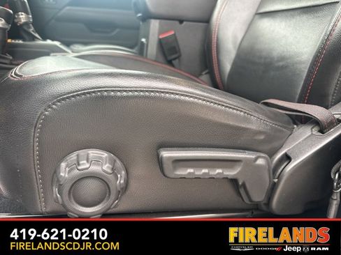 Used 2022 Jeep Gladiator Rubicon w/ Cold Weather Group image 22