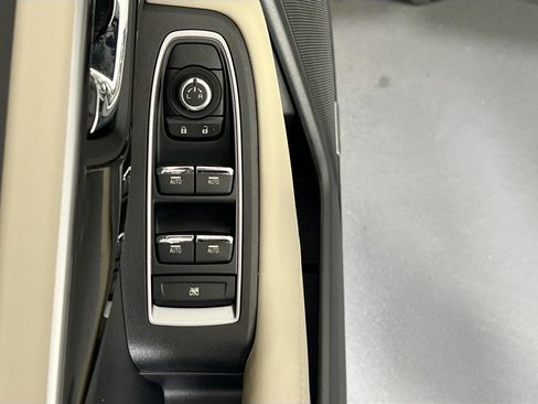 Used 2022 Subaru Outback Limited image 18