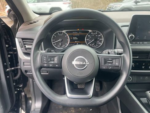 Used 2023 Nissan Rogue S AWD/4WD image 15