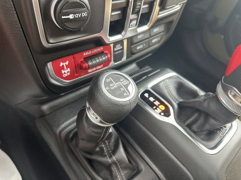 New 2025 Jeep Wrangler Willys 4xe image 5