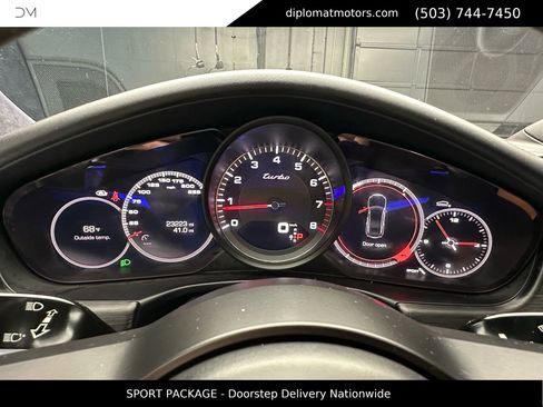 Used 2019 Porsche Panamera Turbo image 26