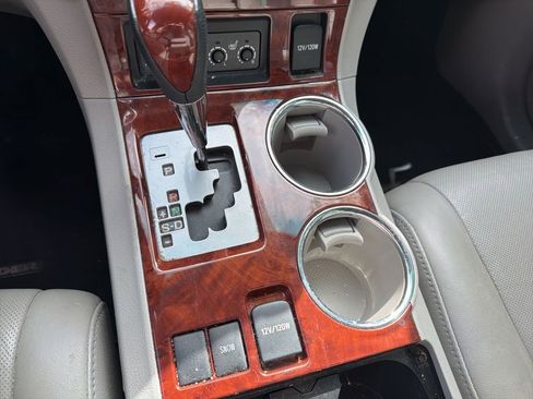 Used 2012 Toyota Highlander Limited w/ Tow Pkg image 25