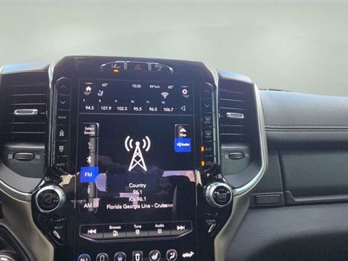 Used 2021 RAM 1500 Laramie image 11