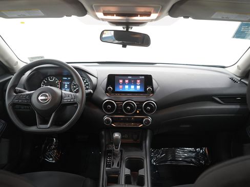 Used 2025 Nissan Sentra S FWD image 13