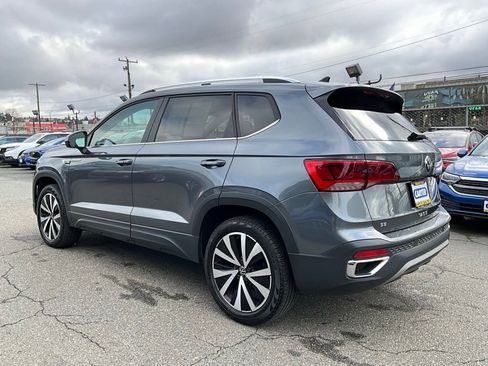 Used 2022 Volkswagen Taos SE image 6