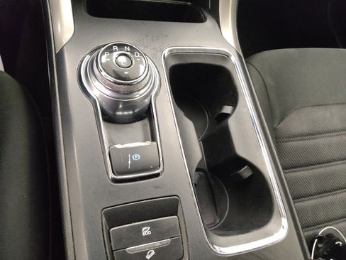 Used 2020 Ford Fusion SE FWD image 26