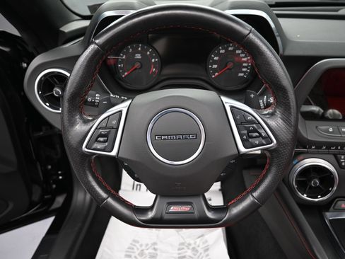 Used 2021 Chevrolet Camaro SS RWD image 10
