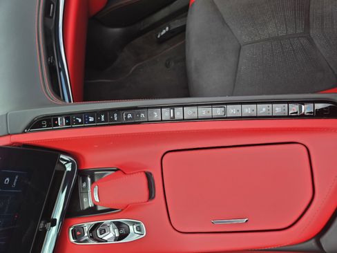 Used 2024 Chevrolet Corvette Stingray Premium Conv RWD image 22