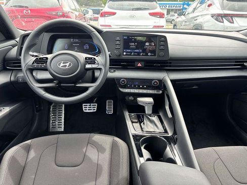 New 2026 Hyundai Elantra SEL Sport Premium FWD image 7