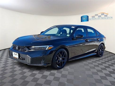 Used 2025 Honda Civic Sport image 3