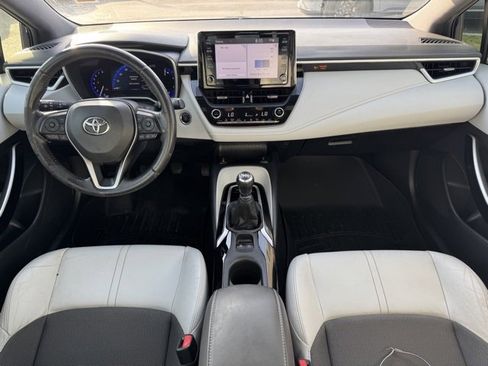 Used 2020 Toyota Corolla XSE image 15