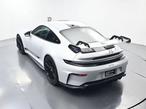 Certified 2026 Porsche 911 GT3 w/ Weissach Package RWD image 41