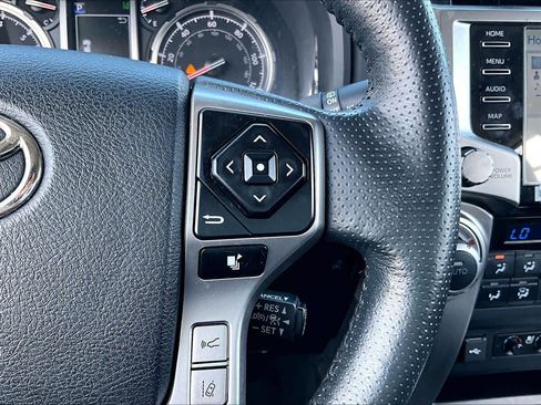 Used 2024 Toyota 4Runner Limited AWD/4WD image 23