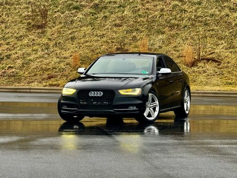 Used 2013 Audi S4 Prestige image 2