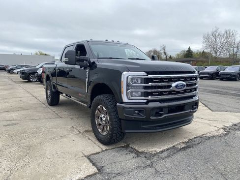 Used 2025 Ford F350 King Ranch AWD/4WD image 2