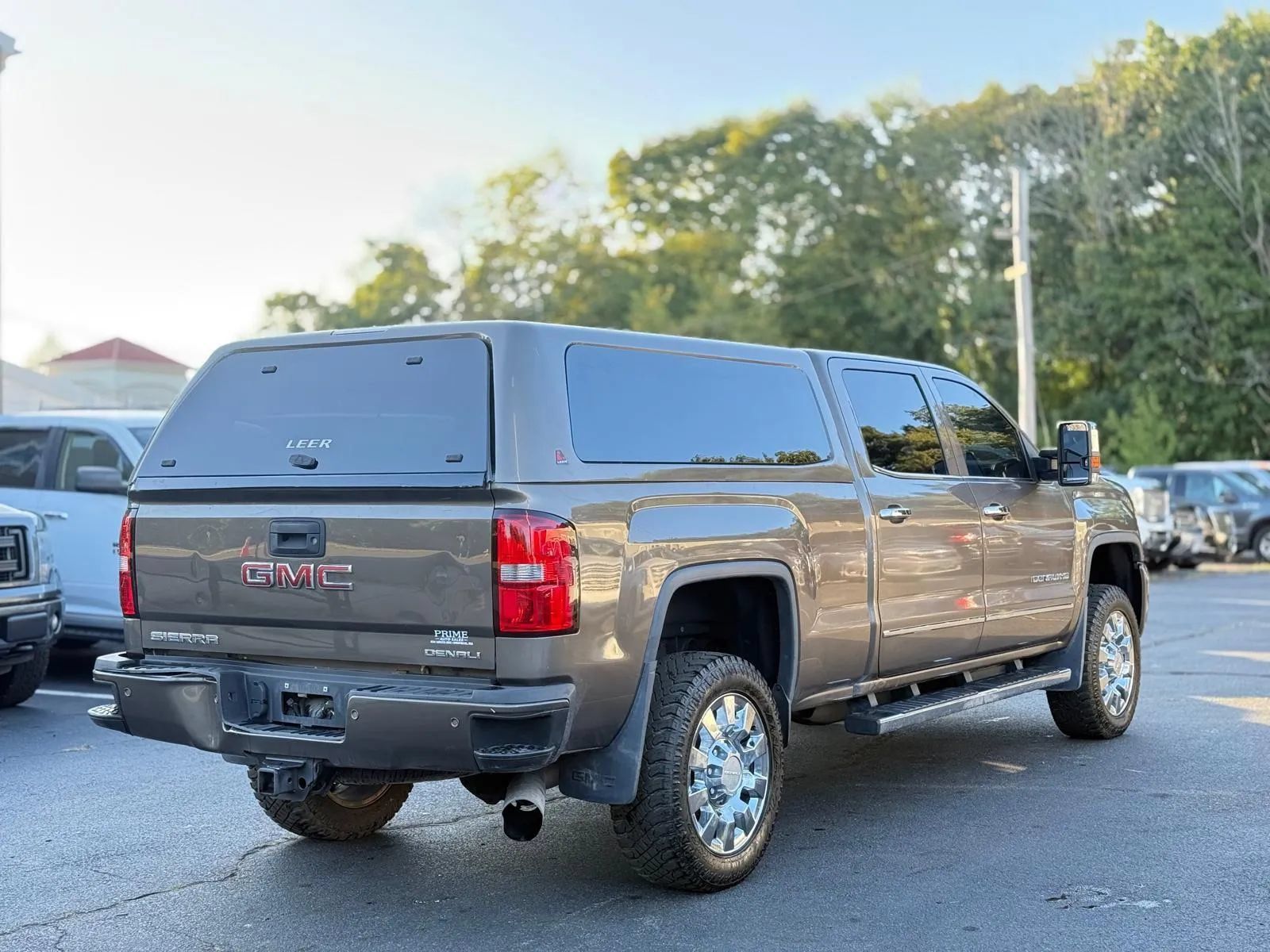Used 2015 GMC Sierra 2500 Denali w/ Duramax Plus Package AWD/4WD image 8