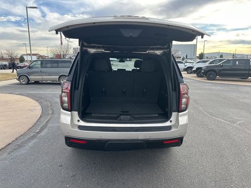 Used 2021 Chevrolet Tahoe Z71 w/ Z71 Signature Package image 24