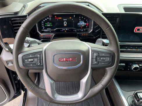 Used 2024 GMC Sierra 1500 SLT w/ SLT Premium Plus Package AWD/4WD image 18