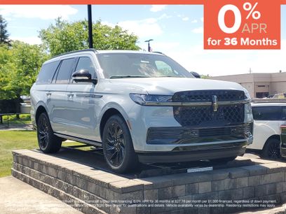 New 2026 Lincoln Navigator Reserve w/ Jet Appearance Package