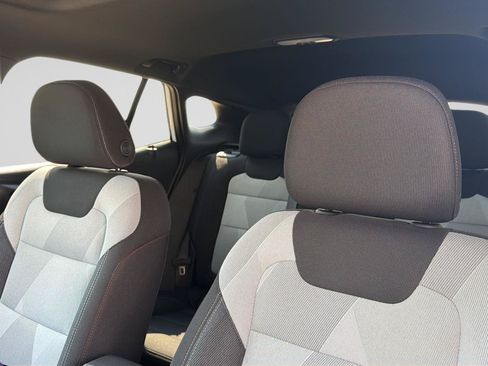 New 2026 Chevrolet Trax RS w/ Sunroof Package FWD image 11