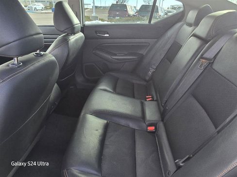 Used 2022 Nissan Altima 2.5 SR w/ Midnight Edition Package image 10