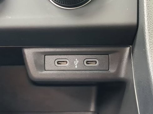 Used 2024 Volkswagen Jetta Sport image 30