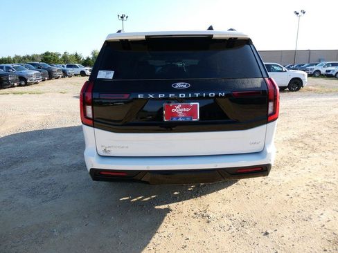 New 2027 Ford Expedition Max Platinum w/ Platinum Ultimate Package AWD/4WD image 5