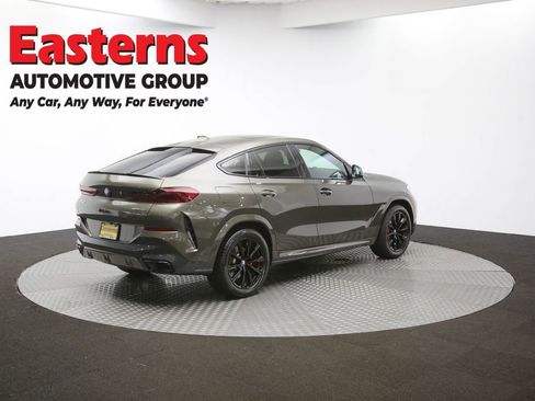 Used 2022 BMW X6 xDrive40i w/ M Sport Package image 42