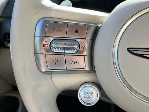 Used 2023 Genesis GV60 Advanced image 20