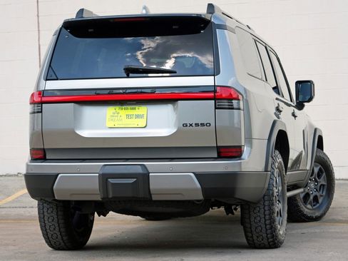 Used 2024 Lexus GX 550 AWD/4WD image 5