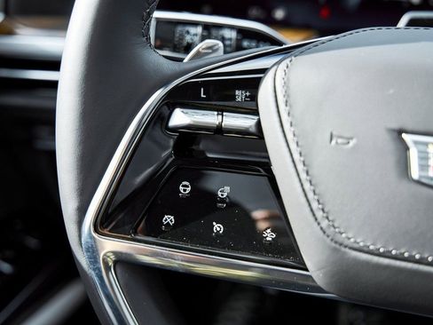 Used 2026 Cadillac Escalade Platinum Sport w/ LPO, Floor Liner Package image 62