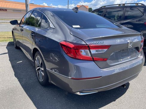 Used 2019 Honda Accord EX image 4