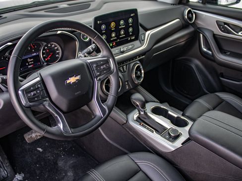 Used 2023 Chevrolet Blazer LT w/ LPO, Black Grille Bar Package image 15