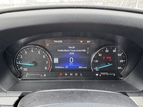 Used 2024 Ford Explorer XLT w/ Equipment Group 202A image 11