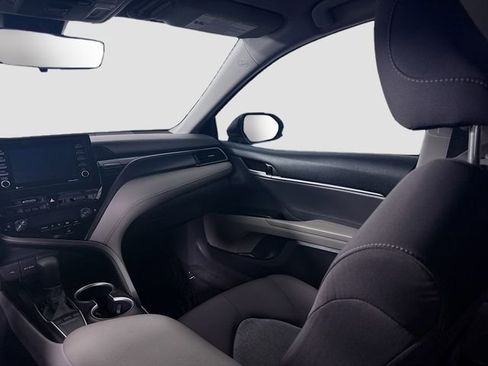 Certified 2023 Toyota Camry LE image 21