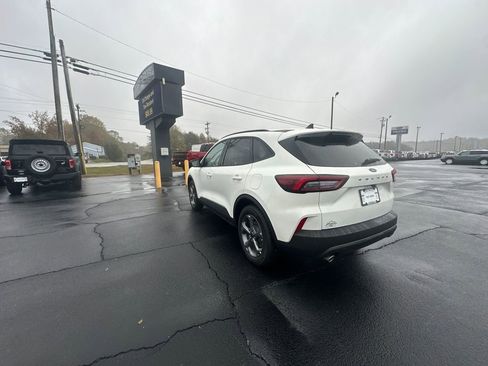 New 2026 Ford Escape ST-Line w/ Tech Pack #1 FWD image 7