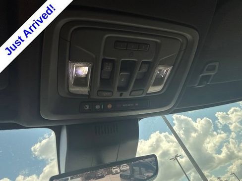 Used 2023 Chevrolet Silverado 1500 ZR2 w/ Technology Package AWD/4WD image 10