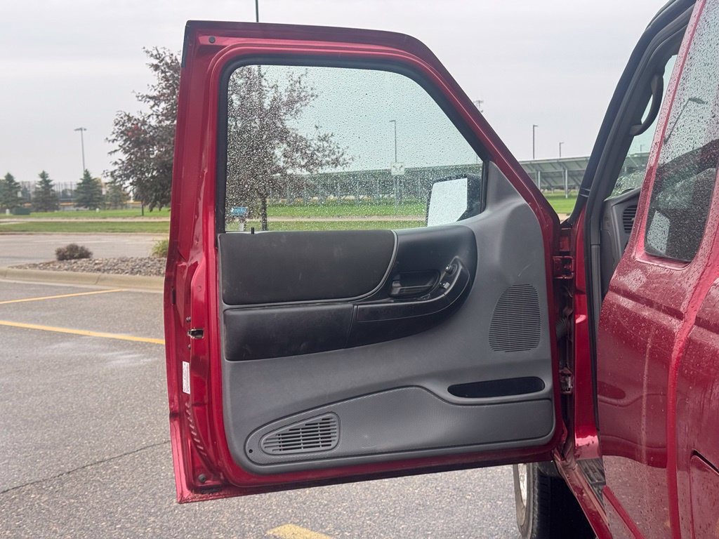 Used 2010 Ford Ranger XLT AWD/4WD image 5