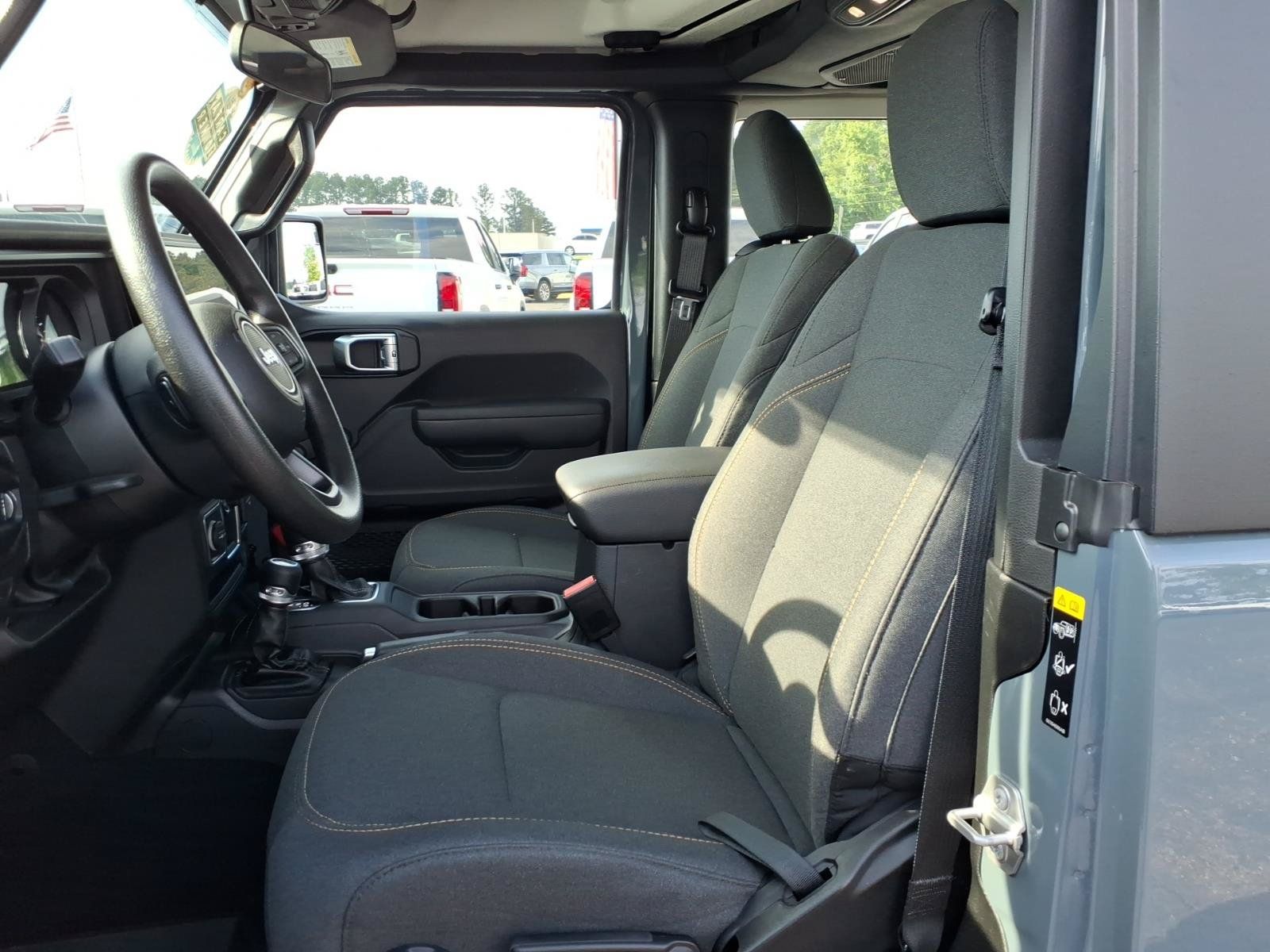Used 2024 Jeep Wrangler Sport AWD/4WD image 23