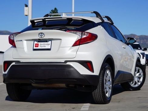 Used 2019 Toyota C-HR LE image 6