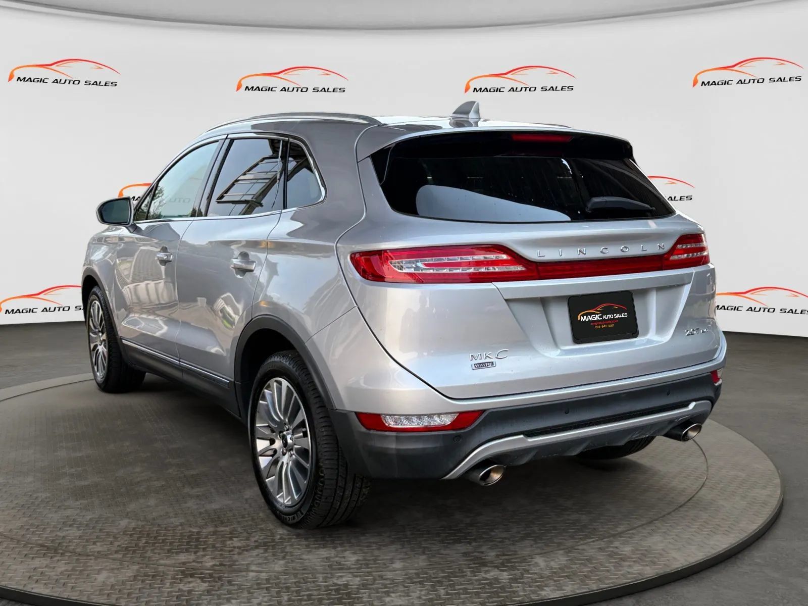 Used 2018 Lincoln MKC Reserve w/ Lincoln MKC Climate Package AWD/4WD image 8