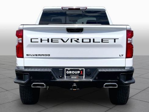 Used 2024 Chevrolet Silverado 1500 LT Trail Boss w/ LT Trail Boss Premium Package AWD/4WD image 4