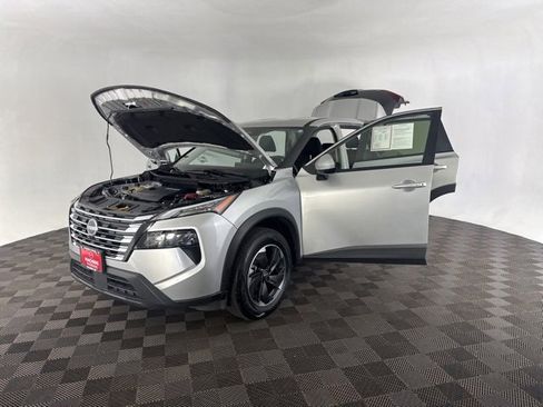 Certified 2024 Nissan Rogue SV image 16